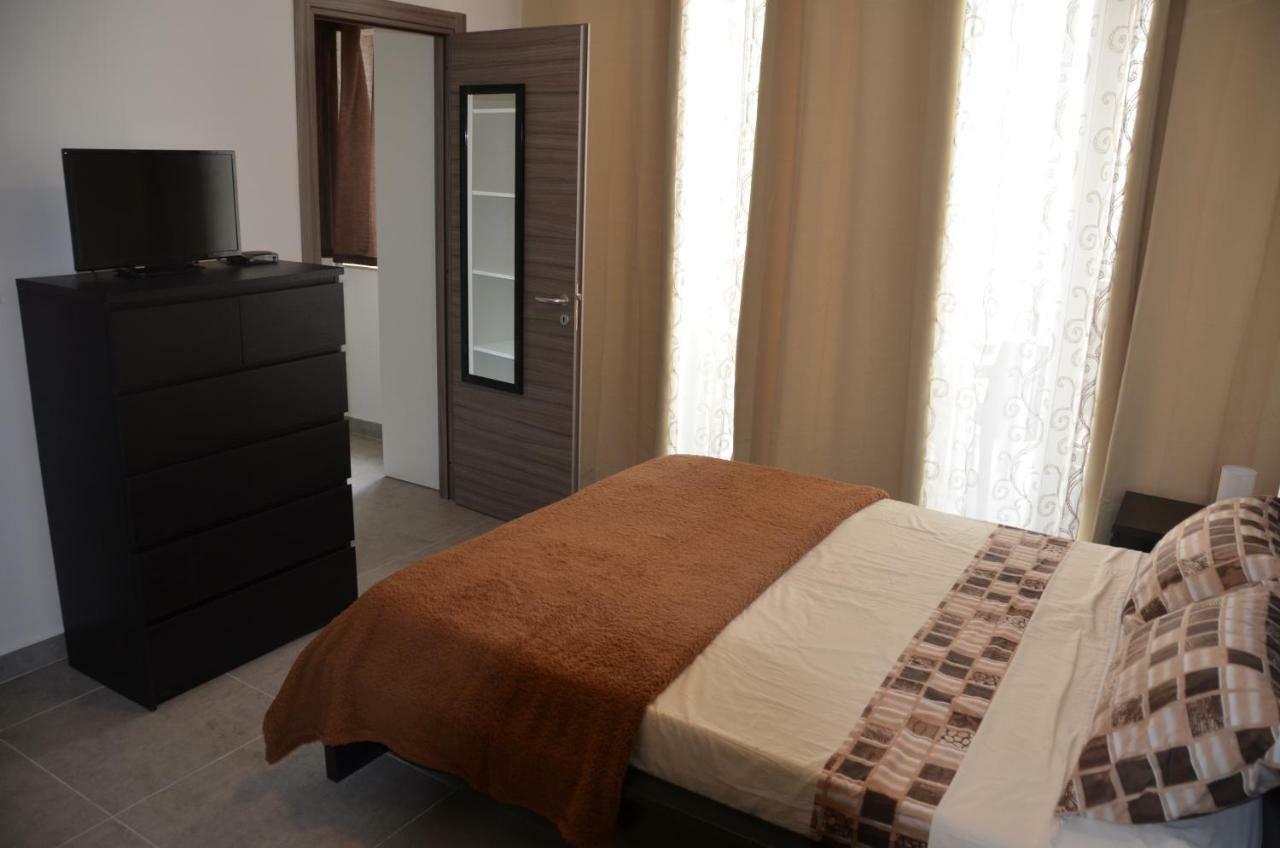Pilgrim'S Rest Apartments Gzira Exteriör bild