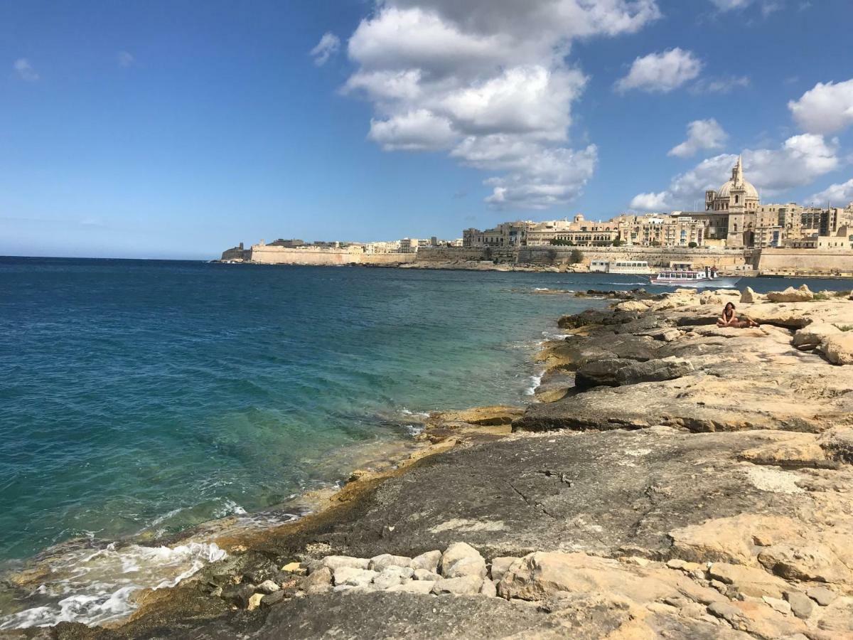 Pilgrim'S Rest Apartments Gzira Exteriör bild