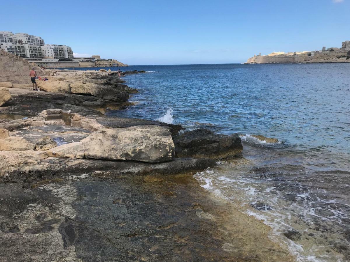 Pilgrim'S Rest Apartments Gzira Exteriör bild