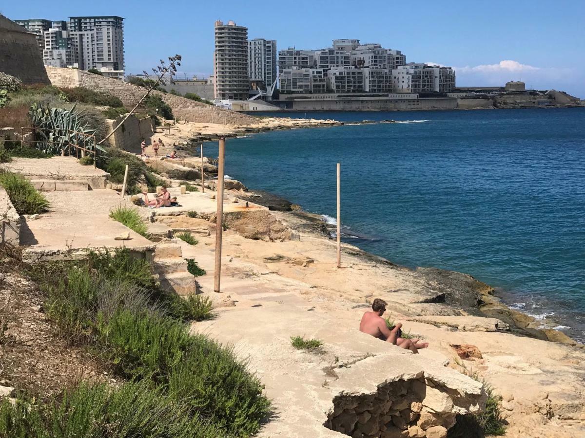 Pilgrim'S Rest Apartments Gzira Exteriör bild