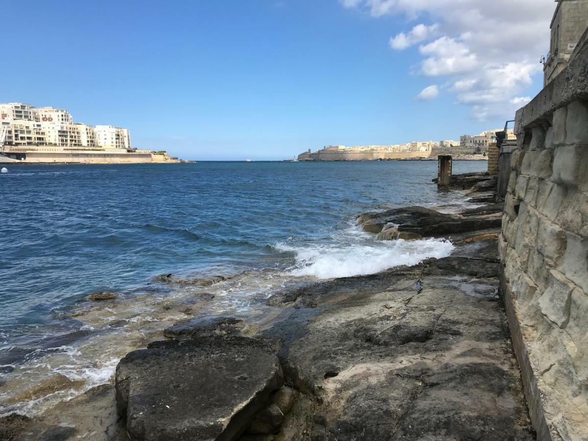 Pilgrim'S Rest Apartments Gzira Exteriör bild