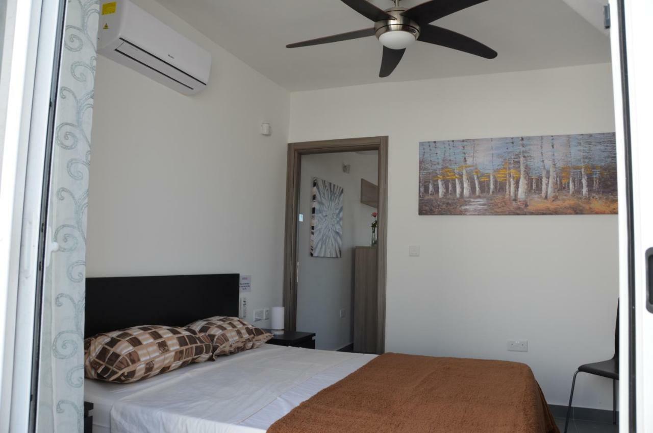 Pilgrim'S Rest Apartments Gzira Exteriör bild